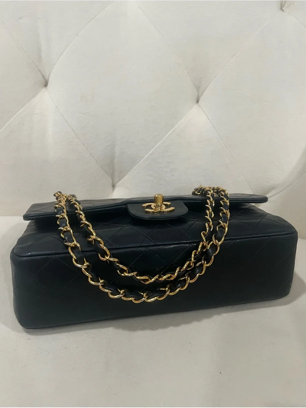 🖤🖤Chanel Vintage Classic Double Flap Quilted Lambskin 24K Gold Plated hardware